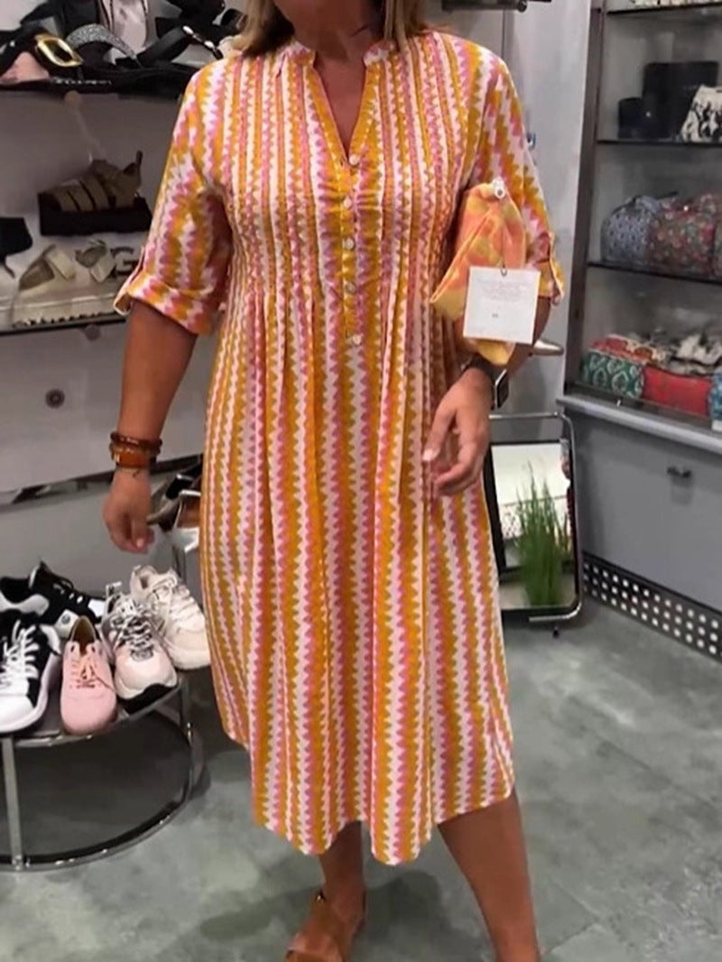 Damen nan Midikleid mit Unterbrustnaht, V-Ausschnitt, Knopfleiste und krempelbaren dreiviertelärmeln Echo Archiv