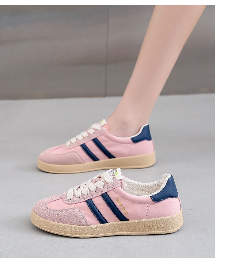 Damen Sportliche Sneakers mit modischen Streifen und dämpfender Sohle Echo Archiv