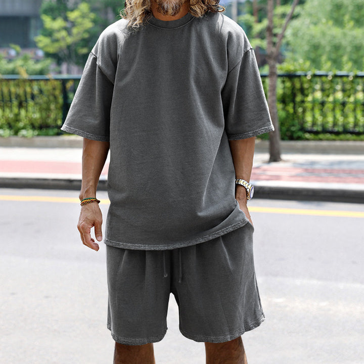 Herren Bequemer Freizeitanzug mit lässigem T-Shirt und Shorts Echoarchiv