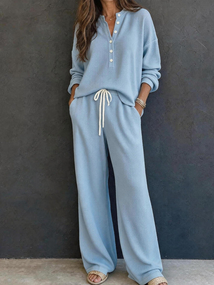Damen Waffelstrick-Loungewear-Set mit Henley-Oberteil, Kordelbund und weiter Palazzo-Hose Echoarchiv