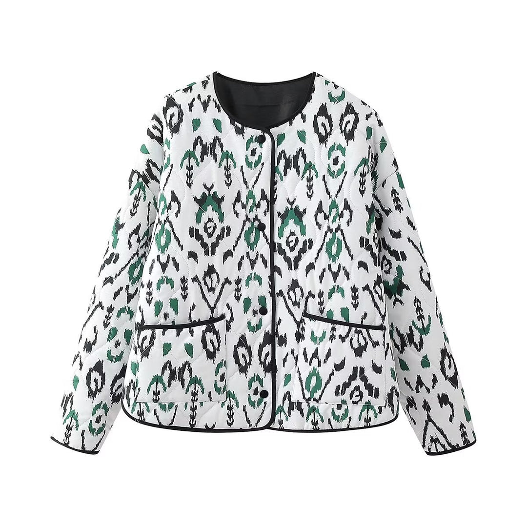 Damen gesteppte Ikat-Print Steppjacke mit Rundhalsausschnitt, kontrastpaspel und aufgesetzten Taschen – Célinea