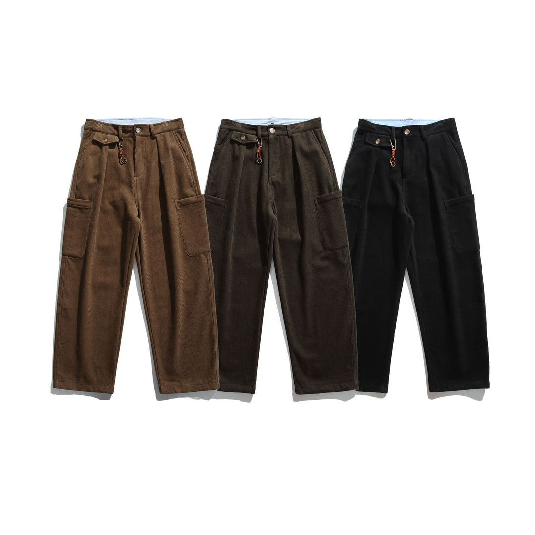 Herren Cord‑Cargo‑Hose mit hoher Taille, weitem Bein und aufgesetzten Pattentaschen Echoarchiv