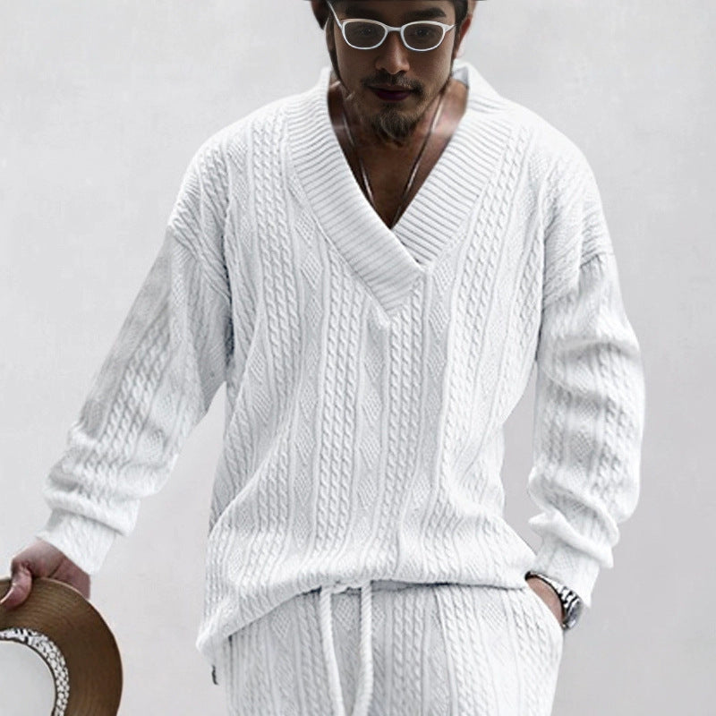 Herren Strickpullover mit V-Ausschnitt und innovativem Kabelstrick-Muster Echoarchiv