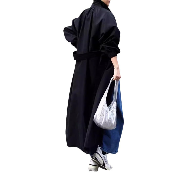 Damen Maxilanger Oversize-Mantel mit hohem Stehkragen, geraffter Rückenpasse und kastiger Silhouette – Montévia
