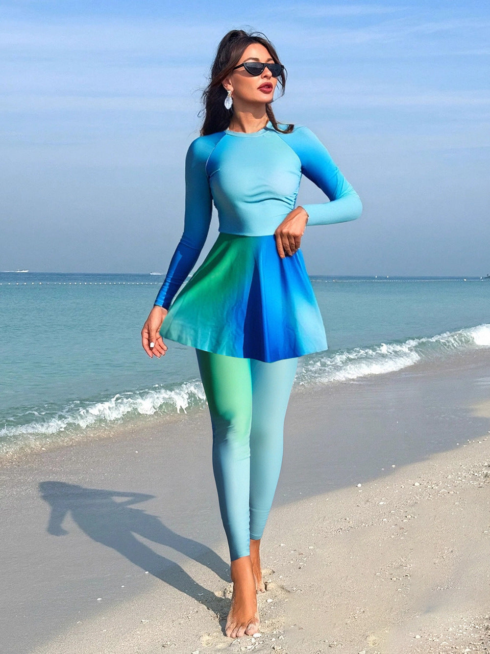 Damen Mode-Schwimmanzug mit langen Ärmeln und schwingendem Rock Echo Archiv