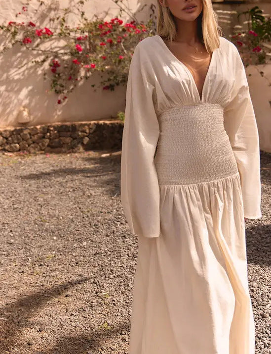 Damen Langes Boho-Maxi-Kleid mit Smock-Taillenband, tiefem V‑Ausschnitt und weiten Ballonärmeln – Valéora