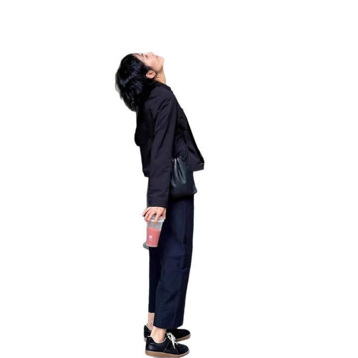 Damen urbane Übergangsjacke mit minimalistischen Details Echoarchiv