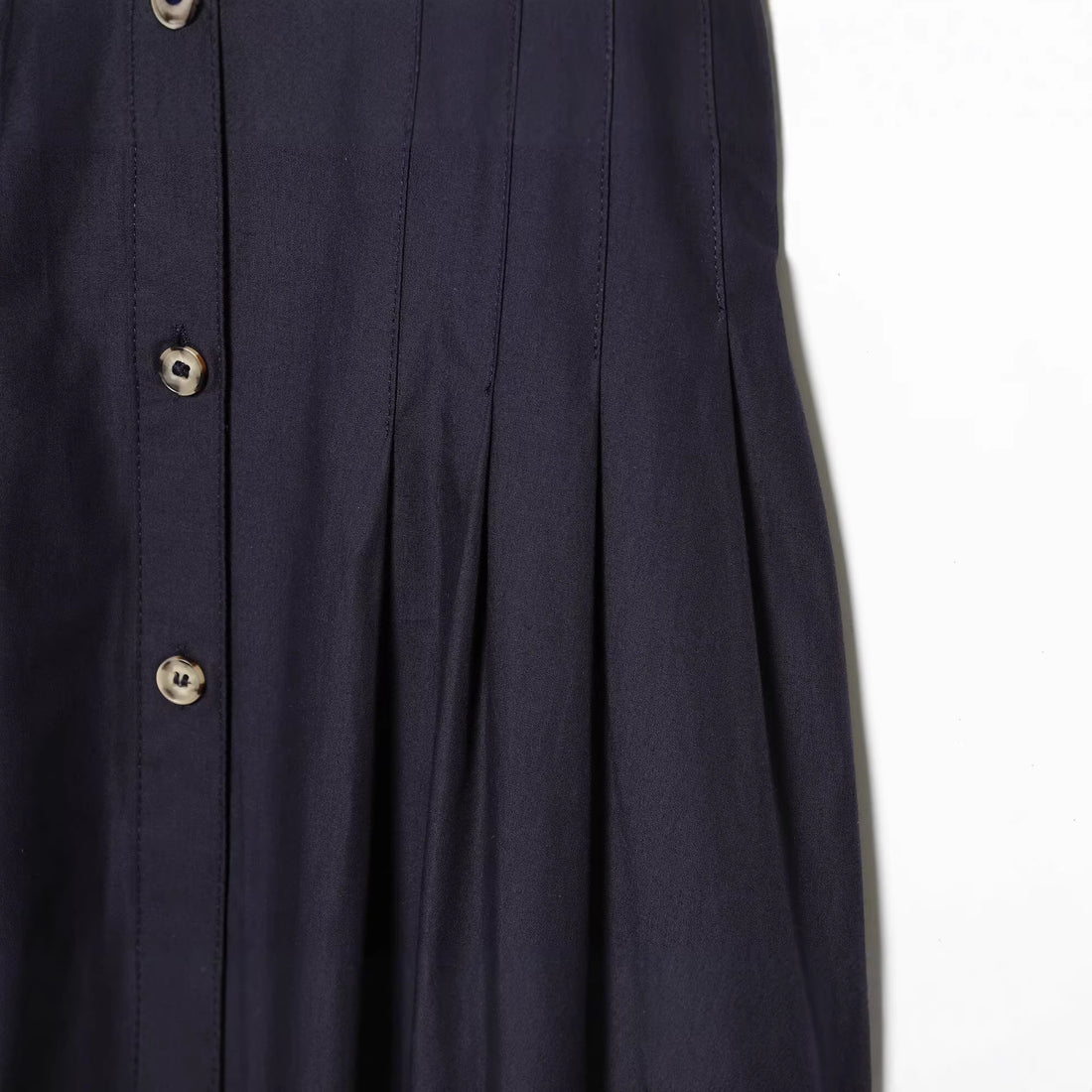 Damen Hemdblusenkleid mit taillierter Passform, Puffärmeln und durchgehender Knopfleiste Echo Archiv