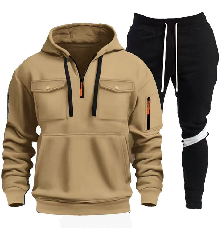 Herren praktische Kapuzenjacke mit Sporthose Echoarchiv