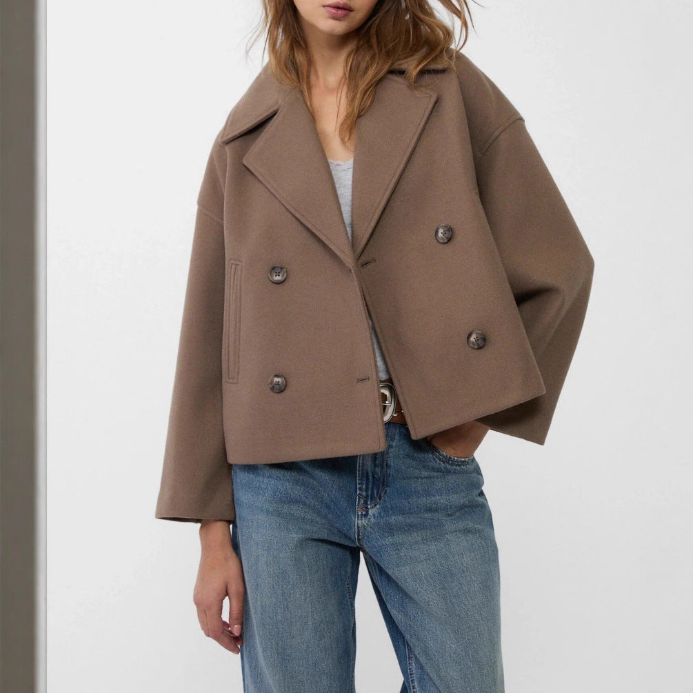Damen nan kurz geschnittener Zweireiher Wollmix-Peacoat mit überbreitem Revers und kastiger Silhouette Echo Archiv