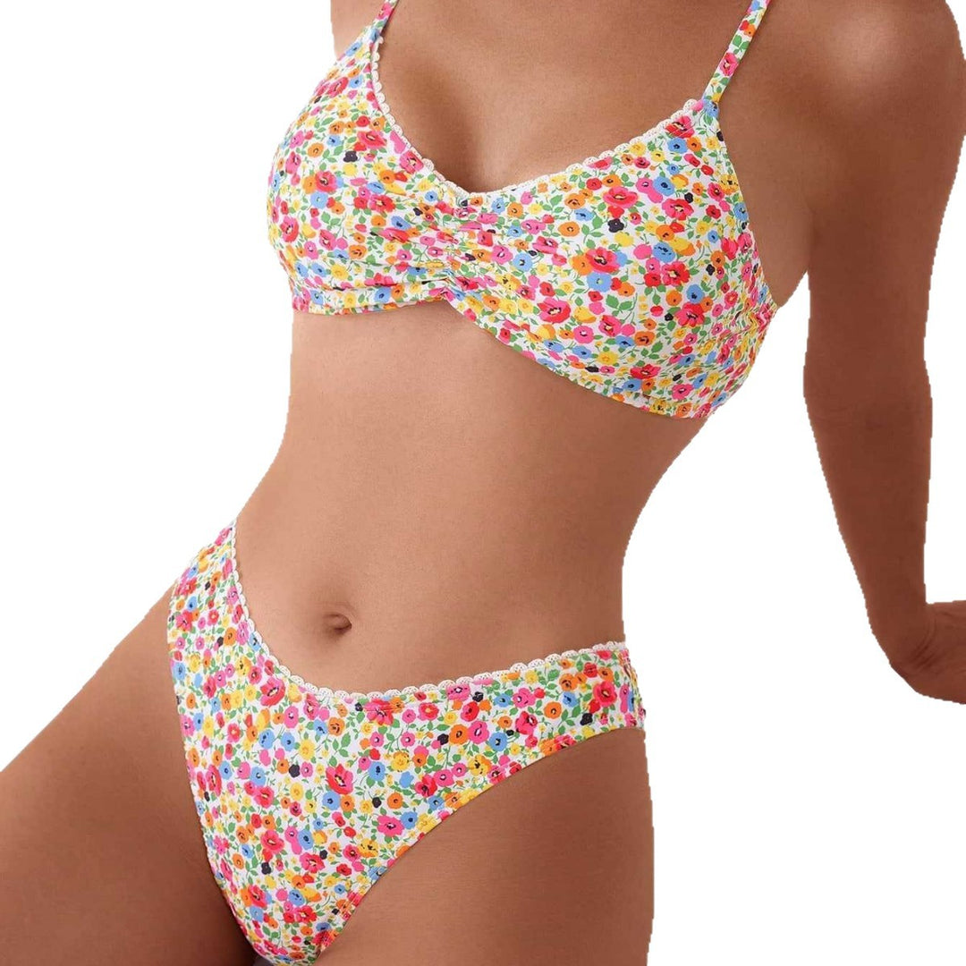 Damen Triangel-Bikini mit floralem Muster und feinen Details Echo Archiv