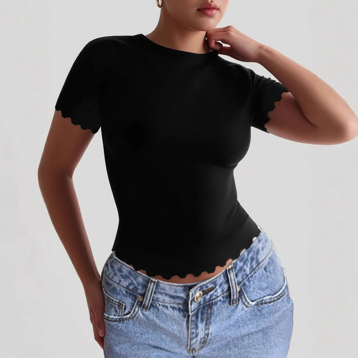 Damen Kurzarm-T-Shirt mit geschwungenen Säumen und figurbetonter Passform Echo Archiv
