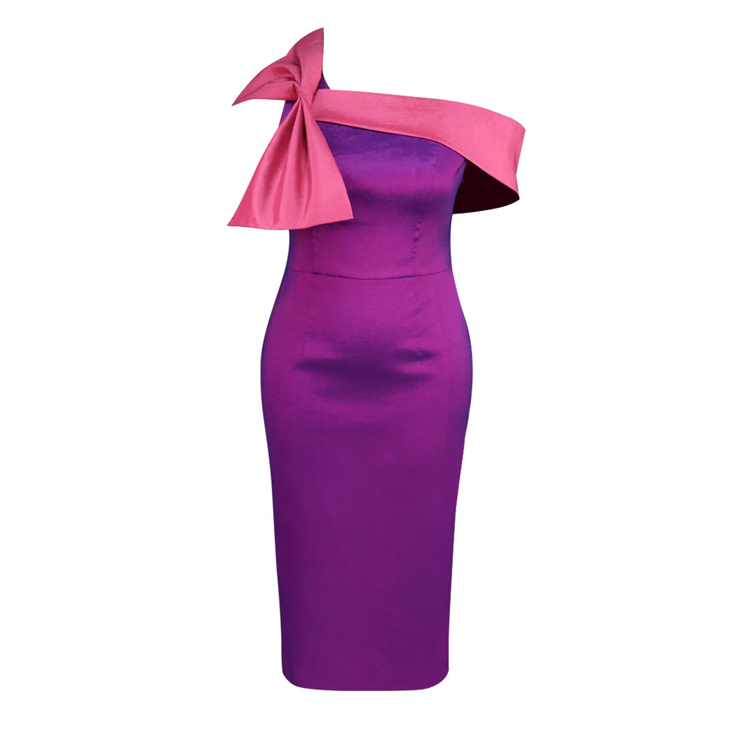 Damen elegantes Kleid mit asymmetrischem Rüschenakzent Echo Archiv