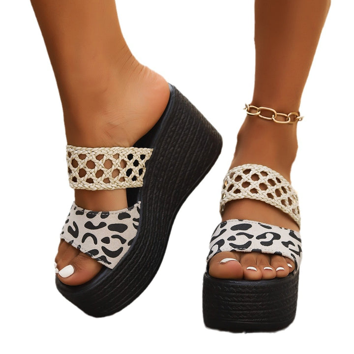 Damen nan Plateau-Pantolette mit geflochtenem Riemen Leopardenmuster-Zehentrenner und Espadrille-Keilabsatz Echo Archiv