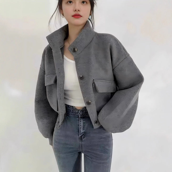 Damen Kurze Oversize-Wolloptik-Jacke mit Stehkragen und Ballonärmeln – Célinea