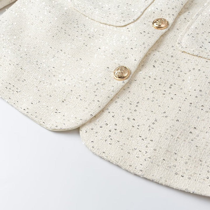 Damen Kurzgeschnittene Tweedjacke im Bouclé-Look mit Rundhalsausschnitt, Zierknöpfen und aufgesetzten Pattentaschen Echoarchiv