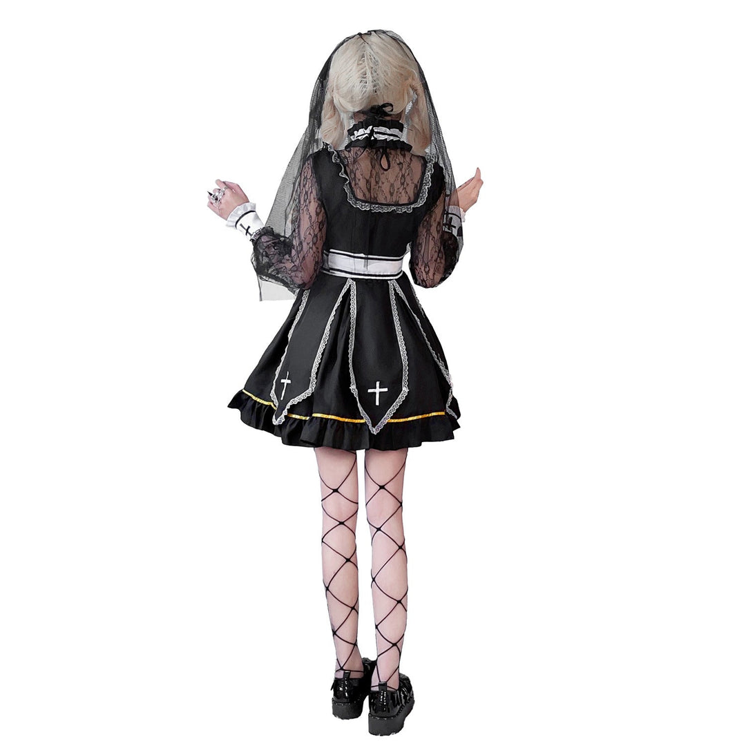 Damen Gothic Brautkostüm mit Spitzenärmeln und aufwendigen Rüschen Echo Archiv