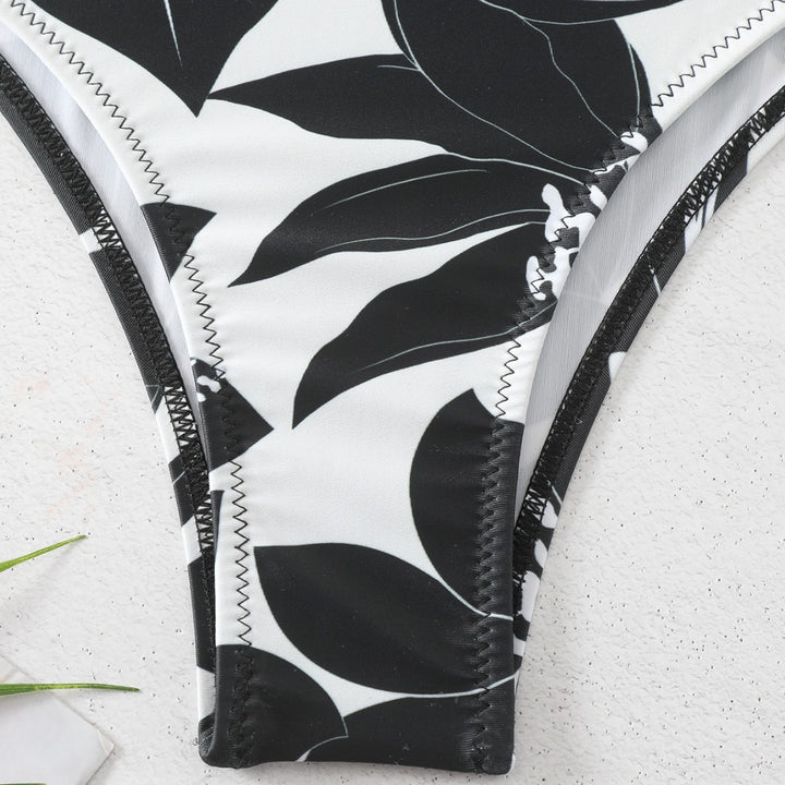 Damen Einteiler Badeanzug mit floralem Design Echo Archiv