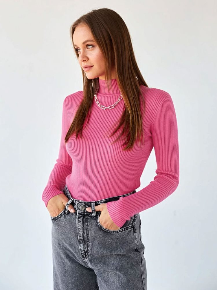 Damen Kurzgeschnittener Rippstrick‑Rollkragenpullover mit taillierter Passform Echo Archiv