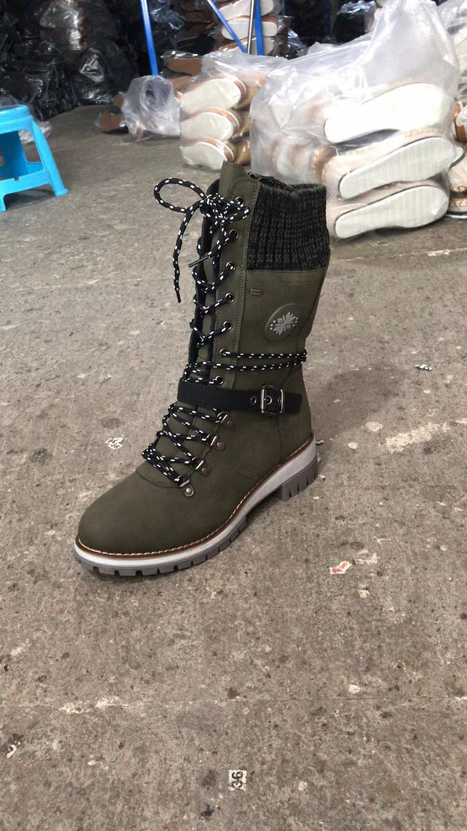 Damen nan modischer Mid-Calf Schnürstiefel mit seitlichem Reißverschluss, gestrickter Manschette und profilierter Gummilaufsohle Echo Archiv