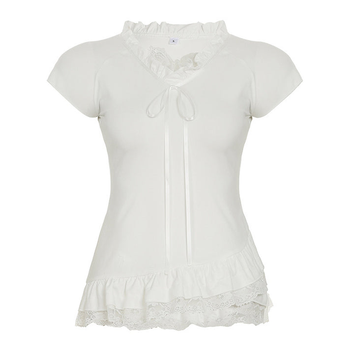Damen Elegantes Rüschentop mit femininer Schnürung und zarten Spitzenakzenten Echo Archiv
