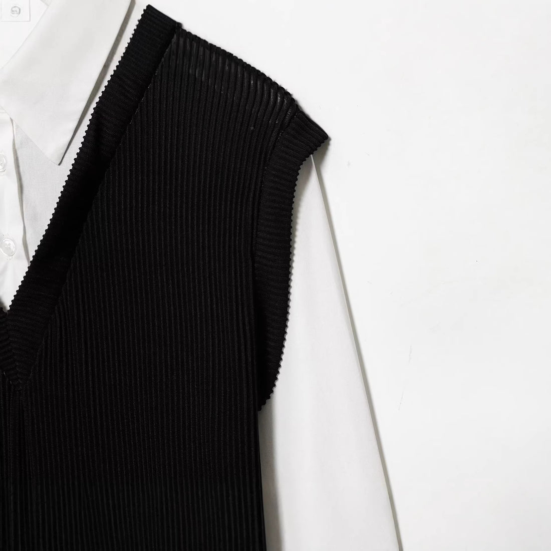 Damen Langes Hemdblusenkleid mit eingearbeiteter Strickweste Echoarchiv