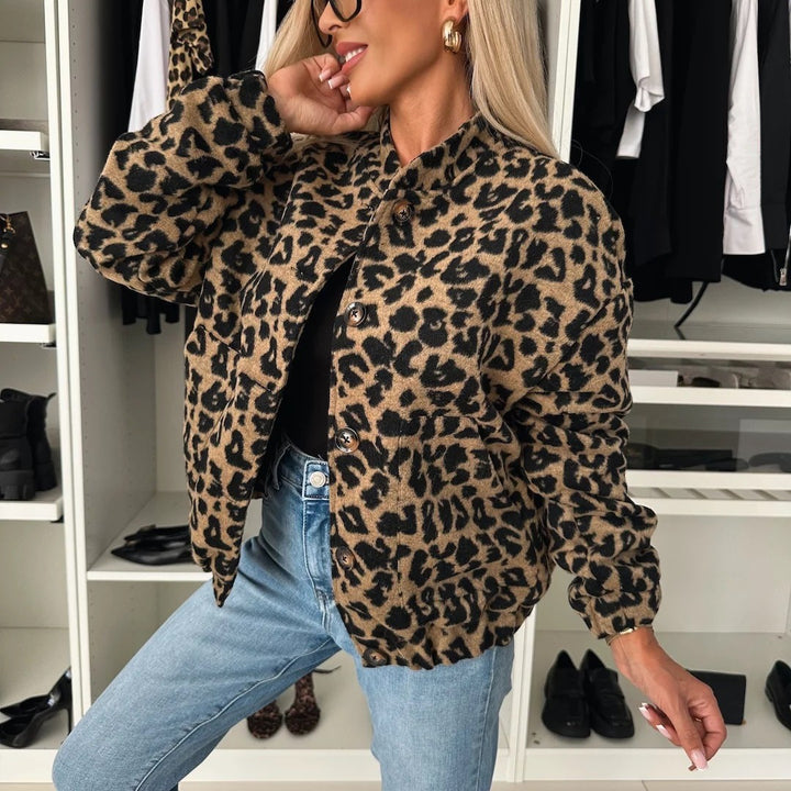 Damen nan kurze weite Teddyjacke mit Leopardenmuster und verdeckter Knopfleiste Echo Archiv