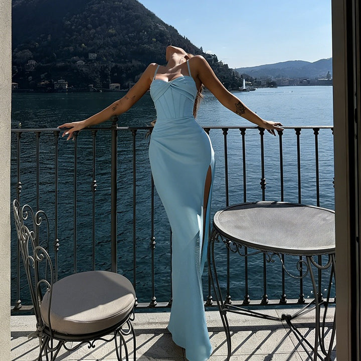 Damen Elegantes Abendkleid mit tiefem Schlitz und figurschmeichelndem Design Echo Archiv