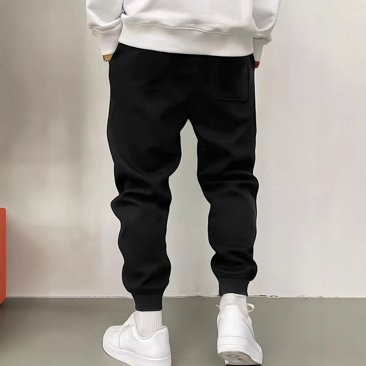 Herren Sportliche Jogginghose mit innovativen Taschen Echoarchiv