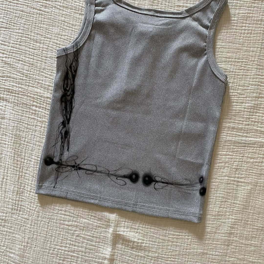 Damen körperbetontes Tanktop mit kreativem Grafikdruck Echo Archiv