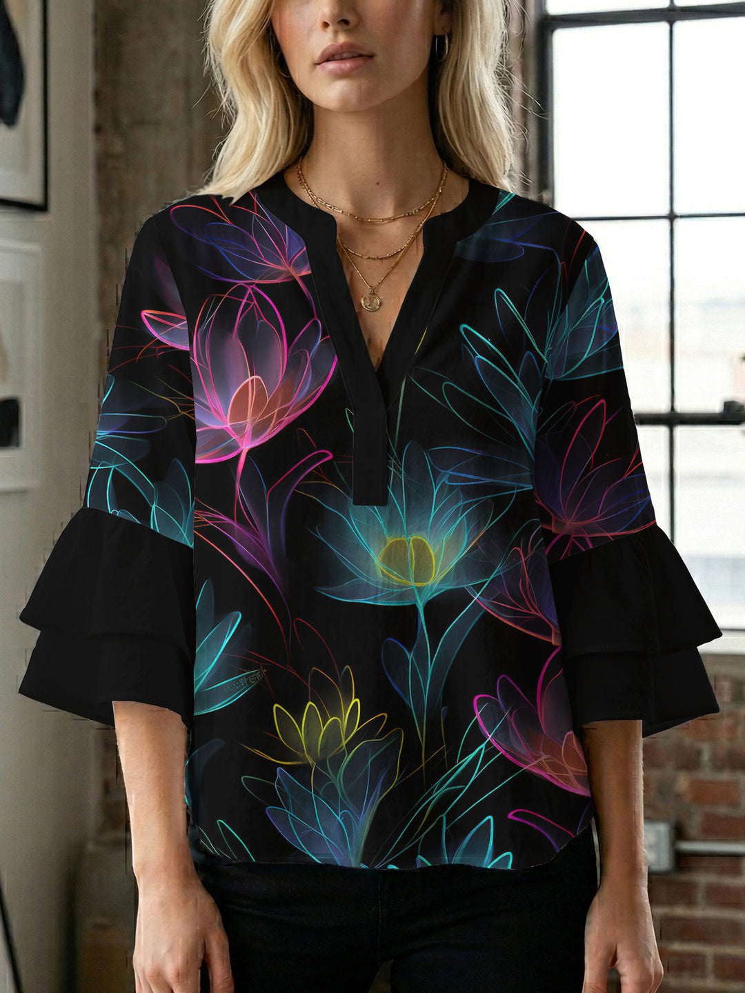 Damen Bluse mit voluminösen Rüschenärmeln und floralem Muster Echo Archiv