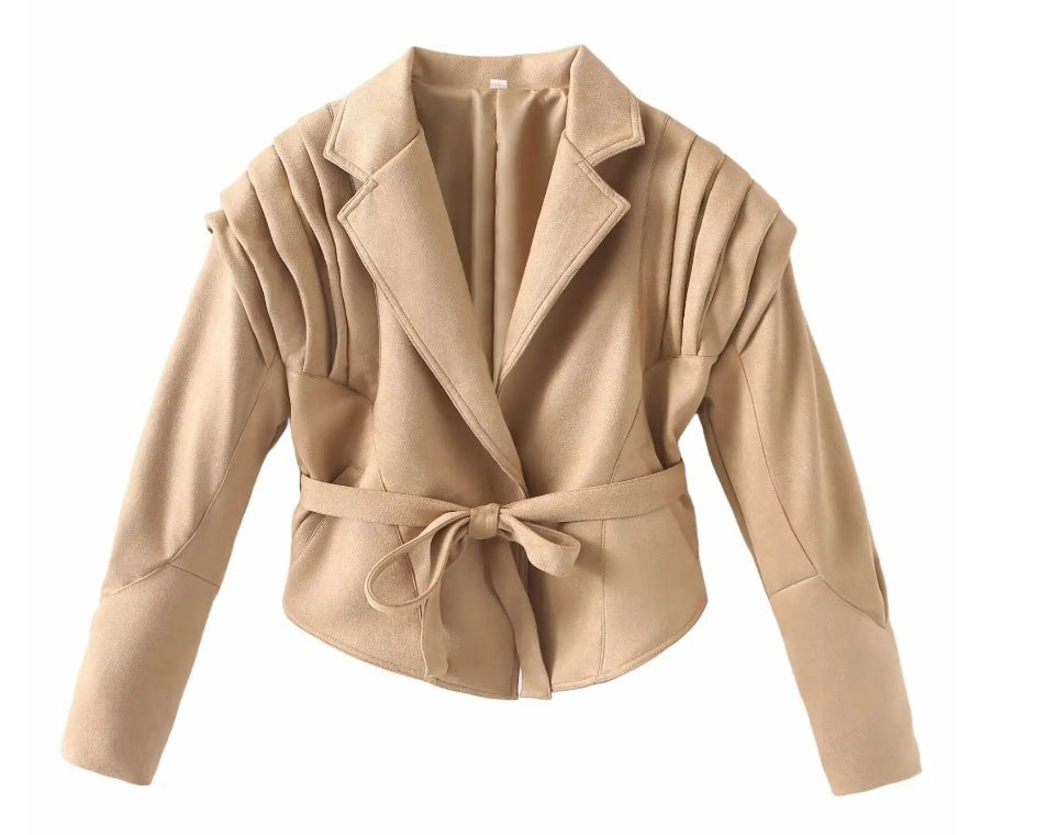 Damen 100+ kurze Wickeljacke mit Bindegürtel und Ösen‑Schnürdetail Echo Archiv