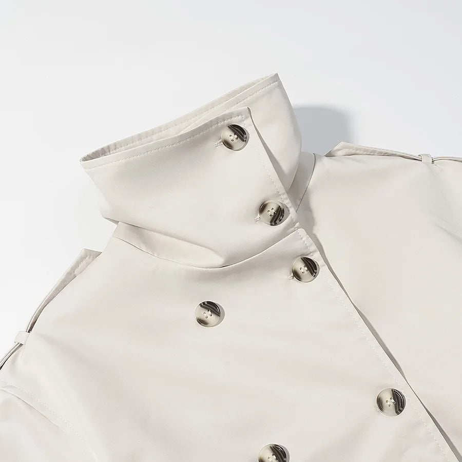 Damen längerer zweireihiger Trenchcoat mit hohem Stehkragen und Bindegürtel – Montévia