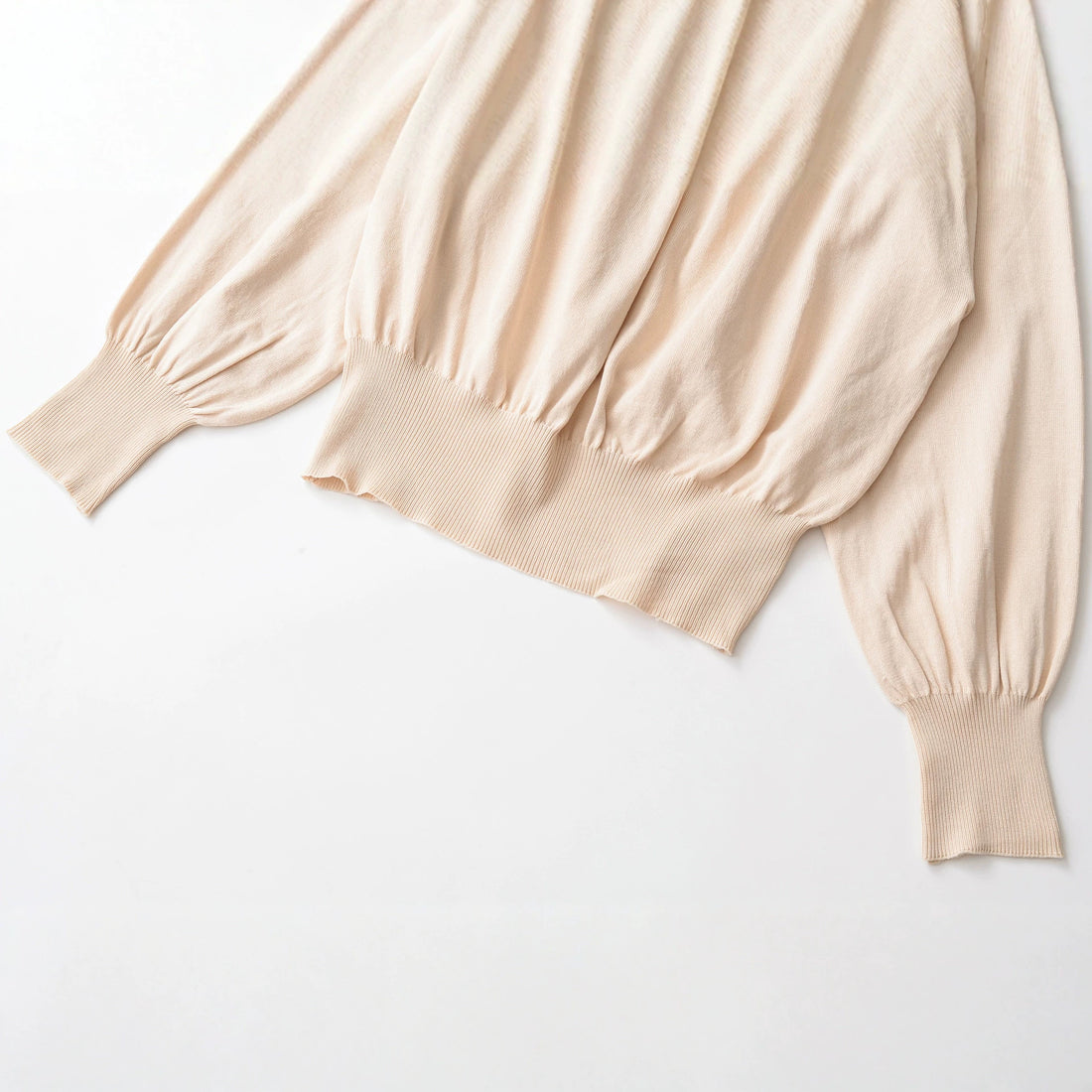 Damen Schulterfreier Strickpullover mit Ballonärmeln und breitem Rippbund Echoarchiv