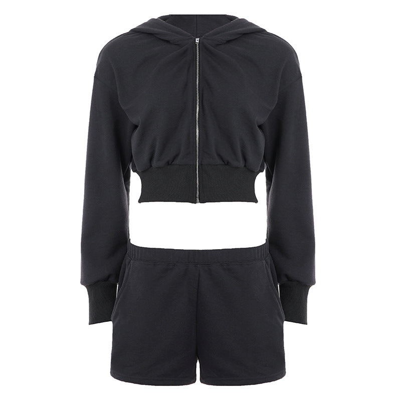 Damen Kurzes Kapuzen-Sweatset mit Reißverschluss, tailliertem Cropped-Hoodie und hochgeschnittenen Relax-Shorts Echo Archiv