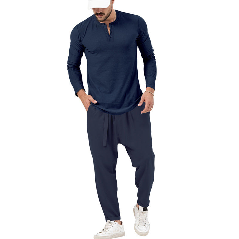Herren Bequeme Jogginghose mit modischen Details und lässigem langarm Shirt Echoarchiv