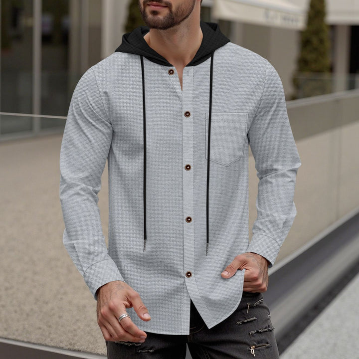Herren modisches Kapuzenshirt mit Knopfleiste und praktischer Brusttasche Echoarchiv