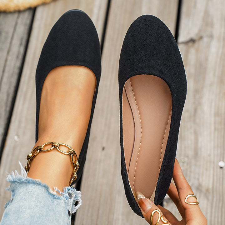 Damen  minimalistische Samt-Ballerina mit dekorativer Fußkette und ergonomischem Komfortfußbett Echo Archiv