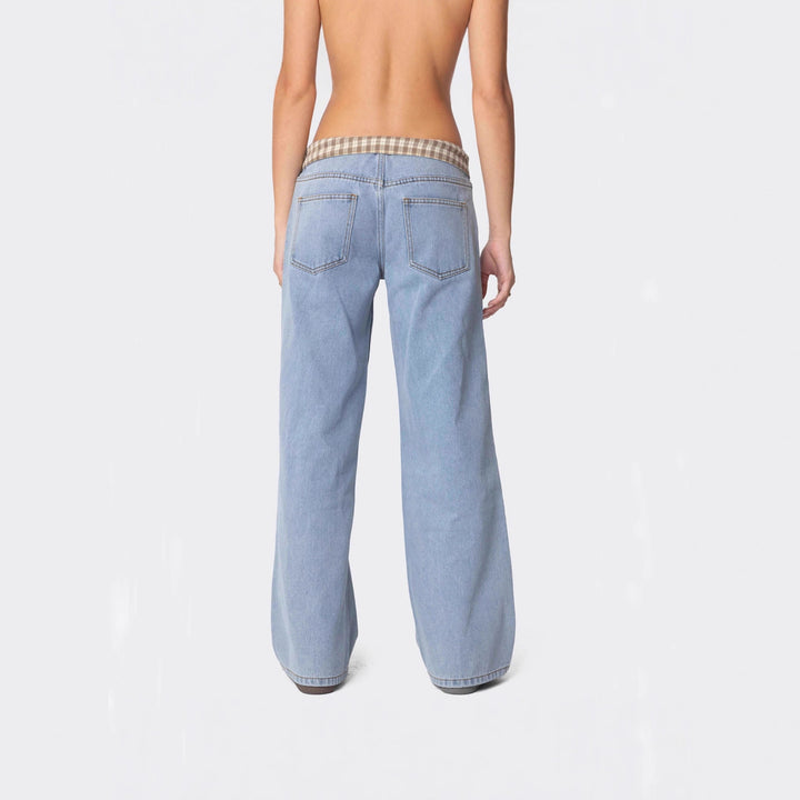Damen nan weite Schlagjeans mit umgeschlagenem Karobund und klassischem Five-Pocket-Schnitt Echo Archiv