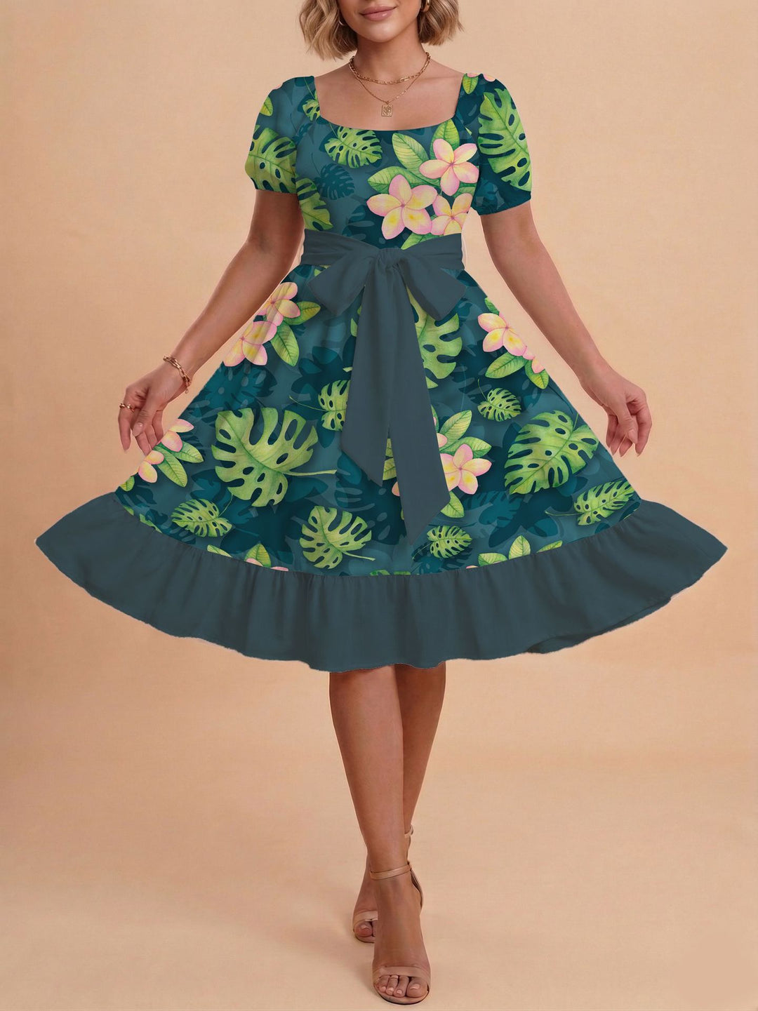 Damen Midikleid mit verspieltem Druck und tailliertem Schnitt Echo Archiv