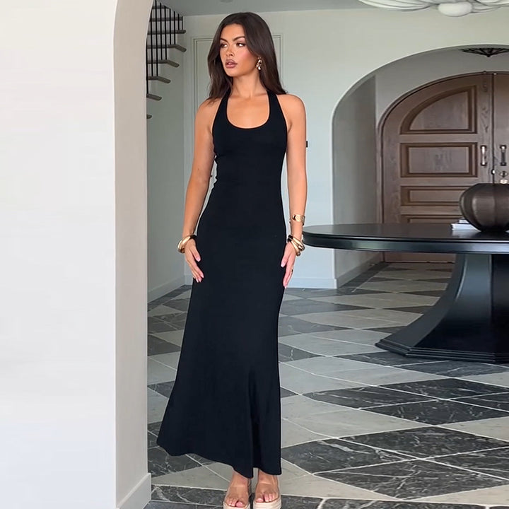 Damen elegantes Maxikleid mit tiefem V-Ausschnitt und figurbetonter Silhouette Echo Archiv