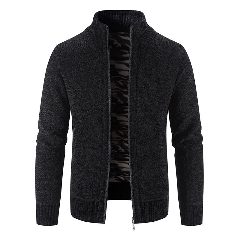 Herren Strickjacke mit hohem Kragen und praktischen Reißverschlusstaschen Echoarchiv