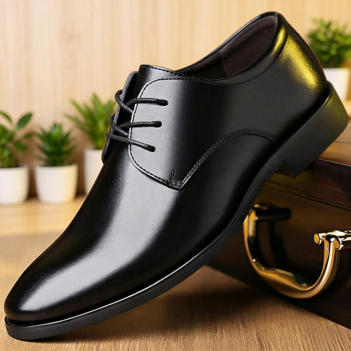Herren Elegante Schnürschuhe aus hochwertigem Leder Echoarchiv