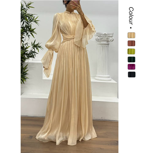 Damen Maxikleid mit figurschmeichelndem Schnitt und eleganter Raffung Echoarchiv