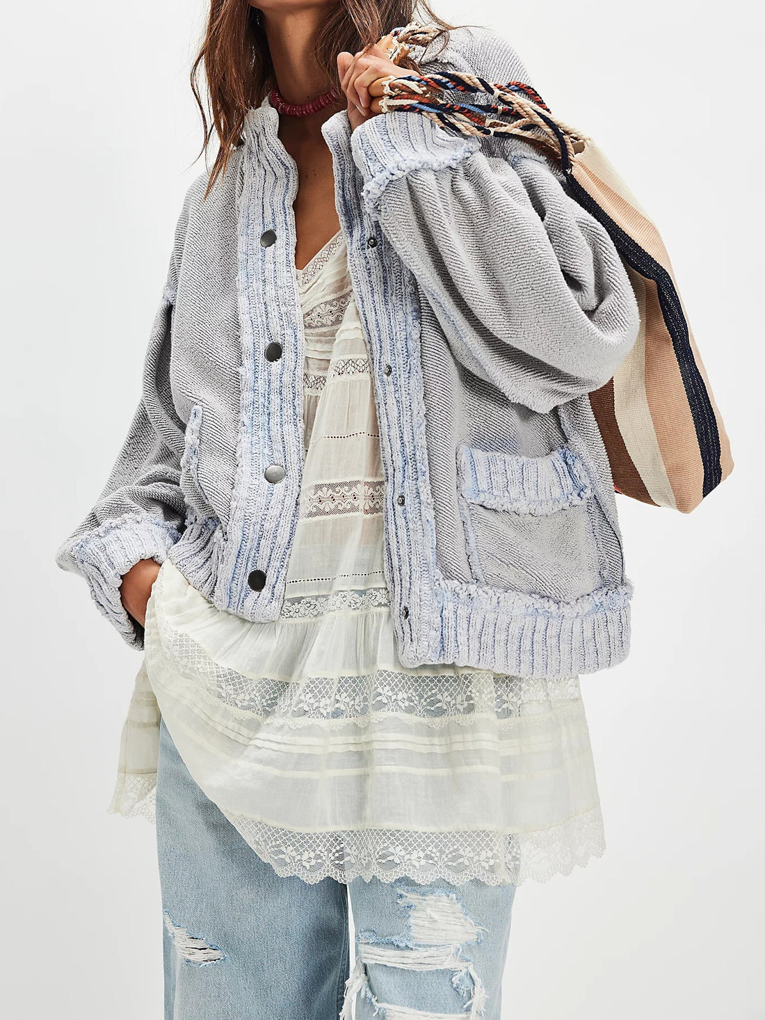 Damen Modische Strickjacke mit Knopfdetails – Veloura