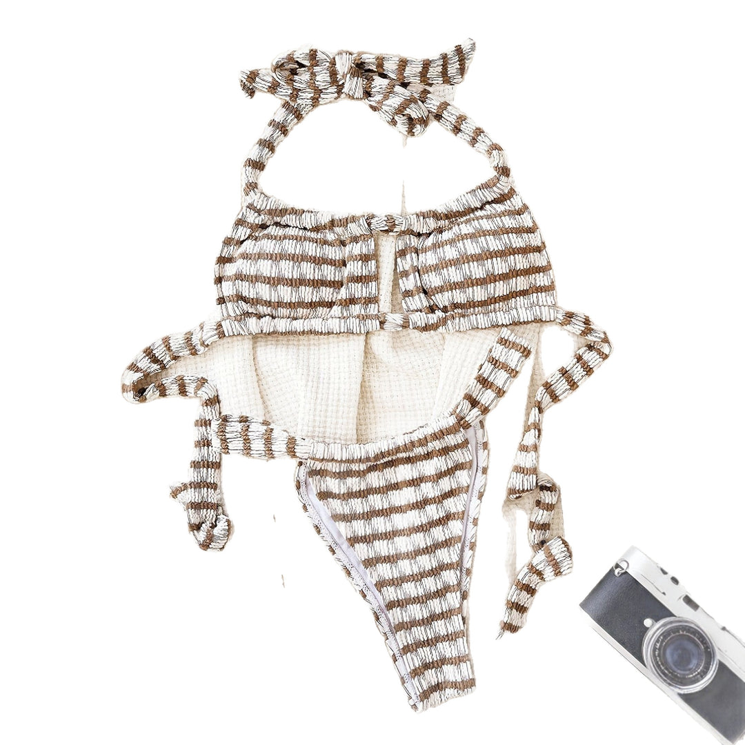 Damen Sportliches Bikini-Top mit Tiefer Ausschnitt Echo Archiv