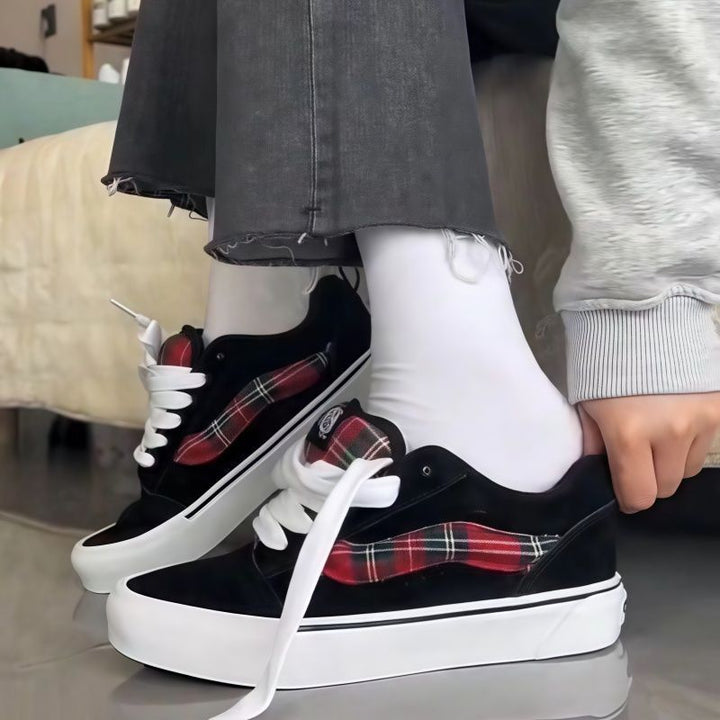Damen Modische Sneakers mit kariertem Design und bequemem Fußbett Echo Archiv