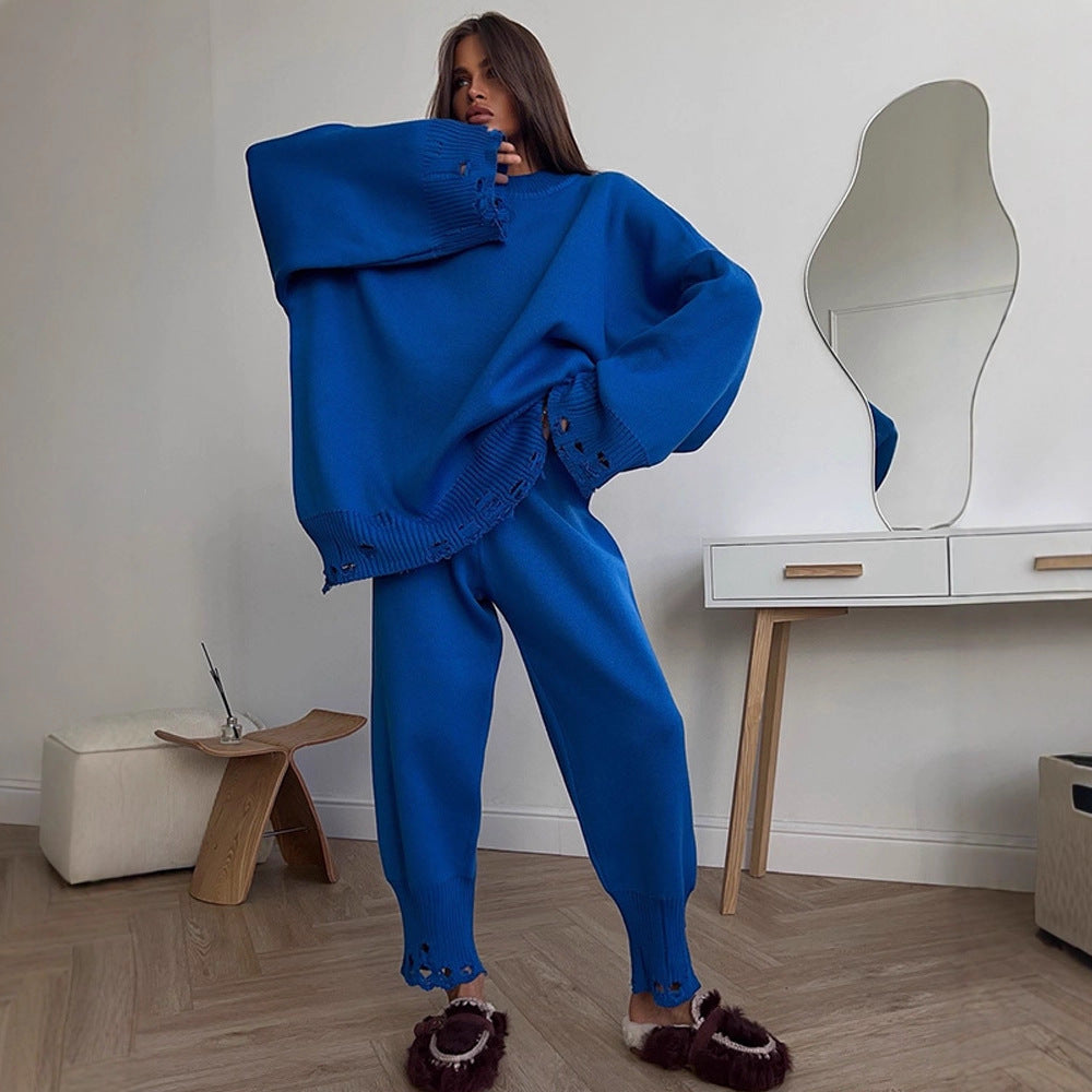 Damen Oversize-Strickset aus Feinstrick mit Destroyed-Saum, weitem Pullover und legerer Schlupfhose Echoarchiv