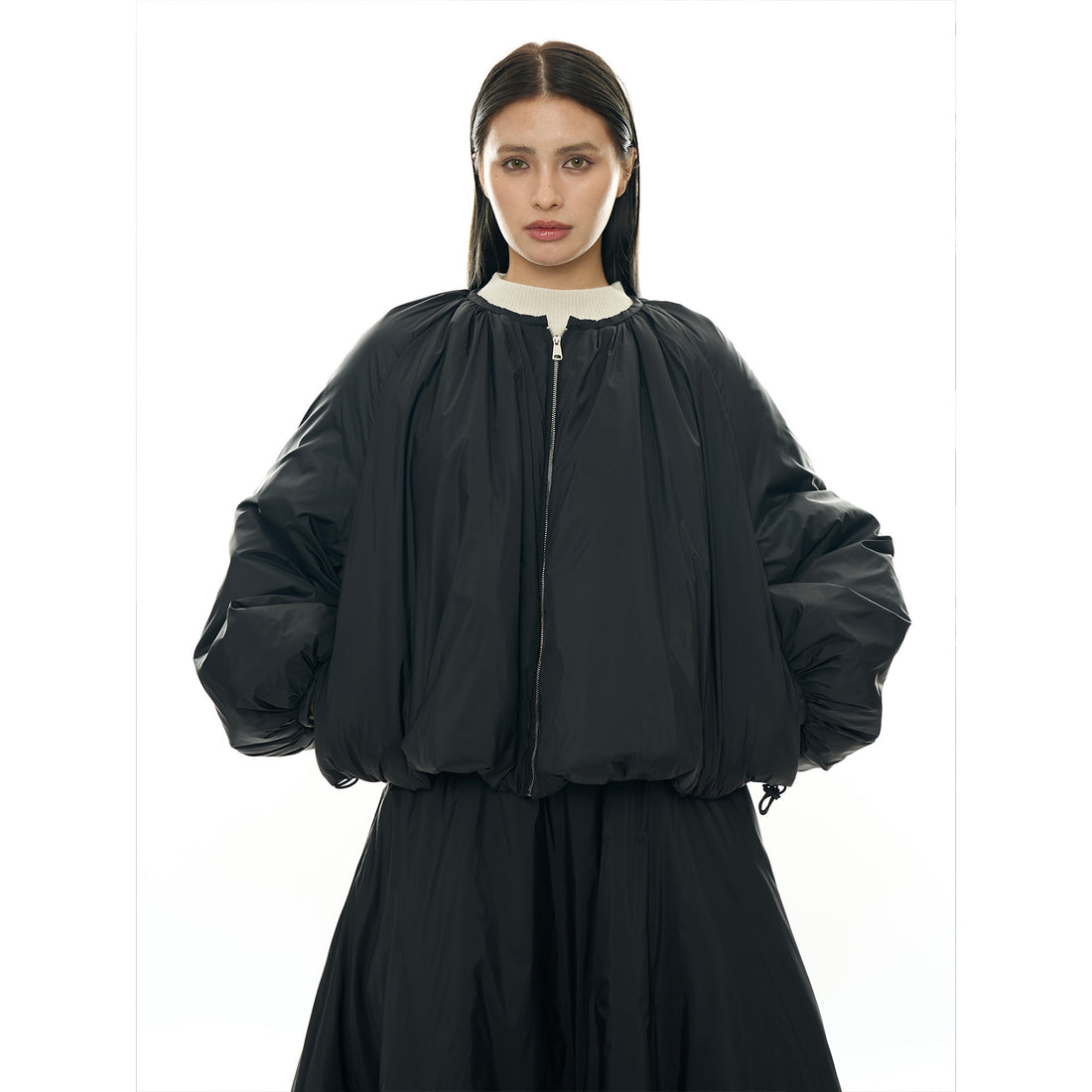 Damen Voluminöse Bomberjacke im Cape‑Stil mit Ballonärmeln und Tunnelzug Echoarchiv