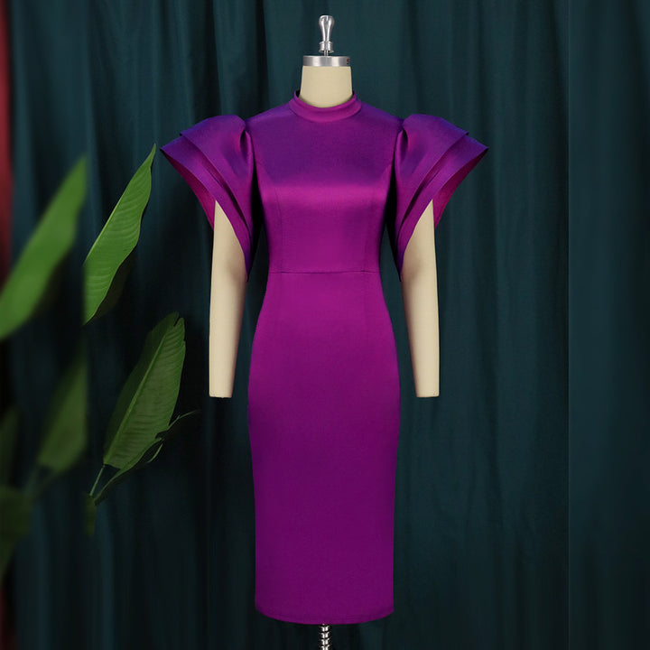 Damen figurbetontes Kleid mit voluminösen Puffärmeln Echo Archiv